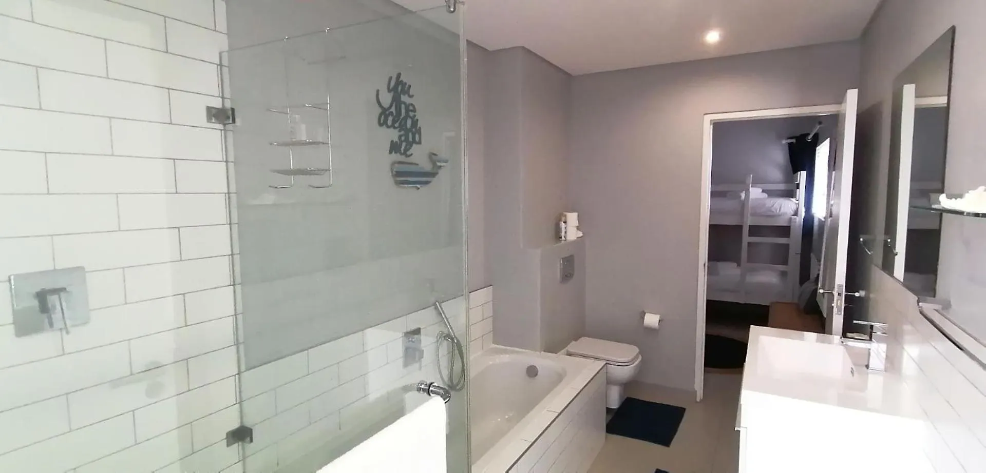 205 Infinity Apartment Le Cap 0*,